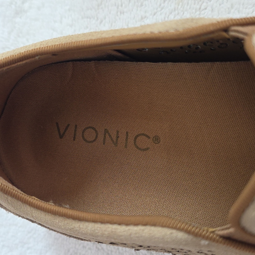 Vionic Kimmie Perforated Wheat Slip On Sneaker Womens Size 9 Nwob - Picture 6 of 16